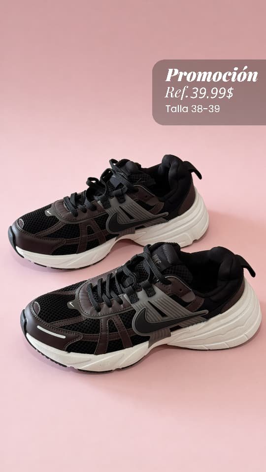 Nike V2K Run "Dark Mocha" – Estilo Retro & Confort Moderno