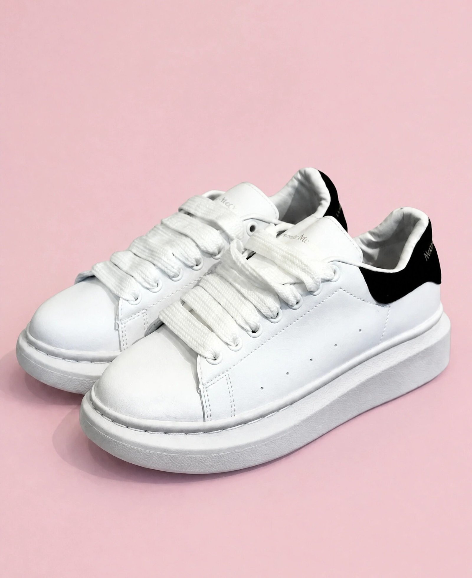 Alexander McQueen: Oversized Sneaker