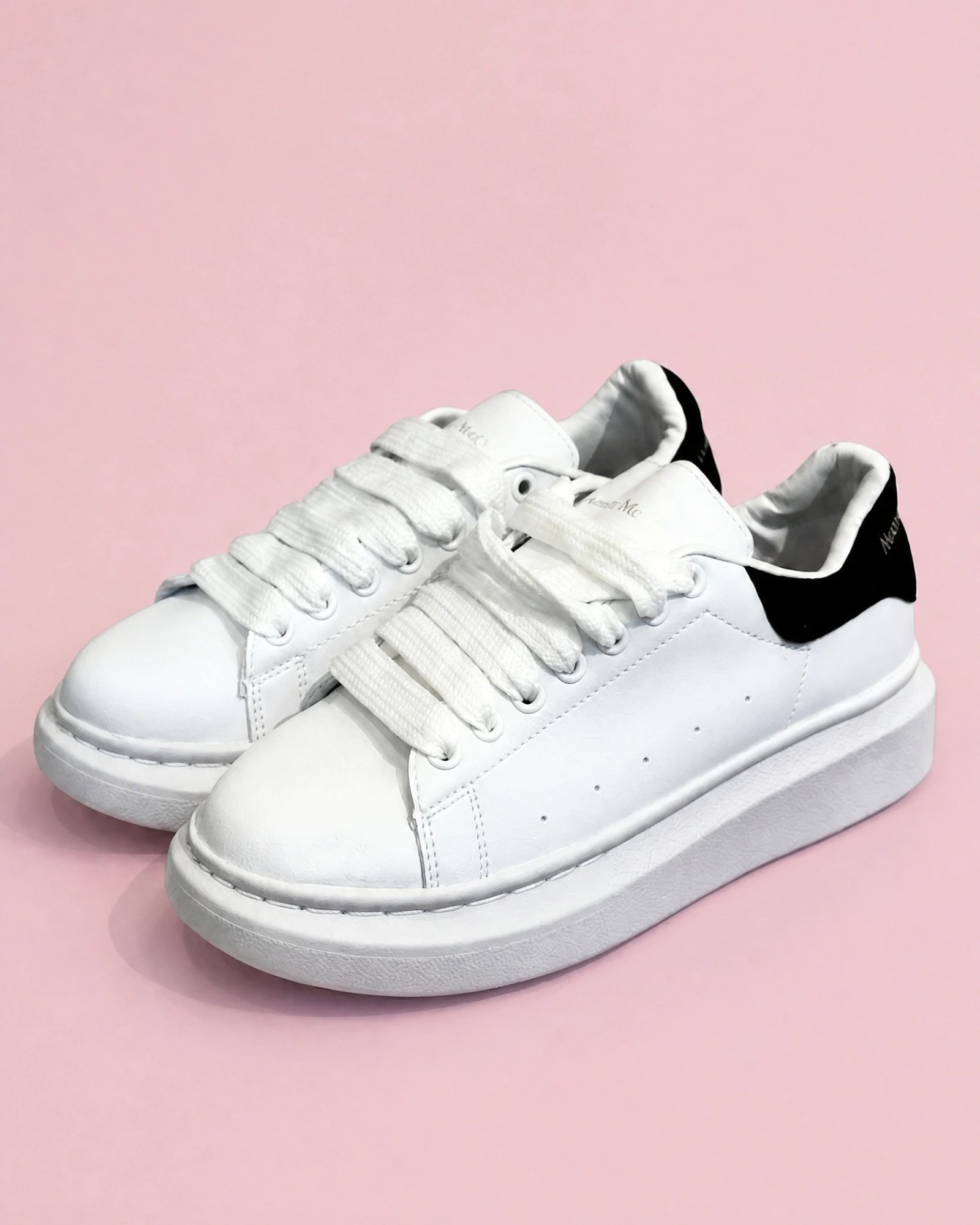 Alexander McQueen: Oversized Sneaker